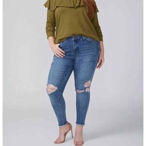 Lane Bryant Size 22 Mid Rise Super‎ Stretch Ankle Jeans Floral Embroidered Rose